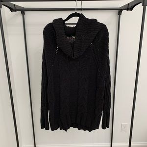 BLACK CHUNKY SWEATER